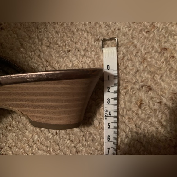 ✨Host Pick✨ Sandler Bronze Leather Mules Size 36 - Picture 7 of 7